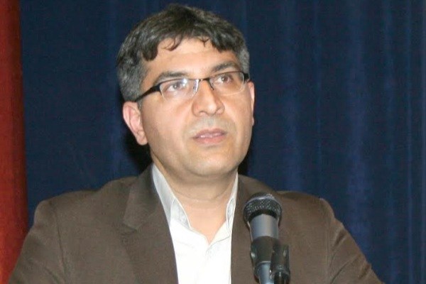 عبدالله هادیوینچه عضو هیئت علمی دانشگاه آزاد اصفهان