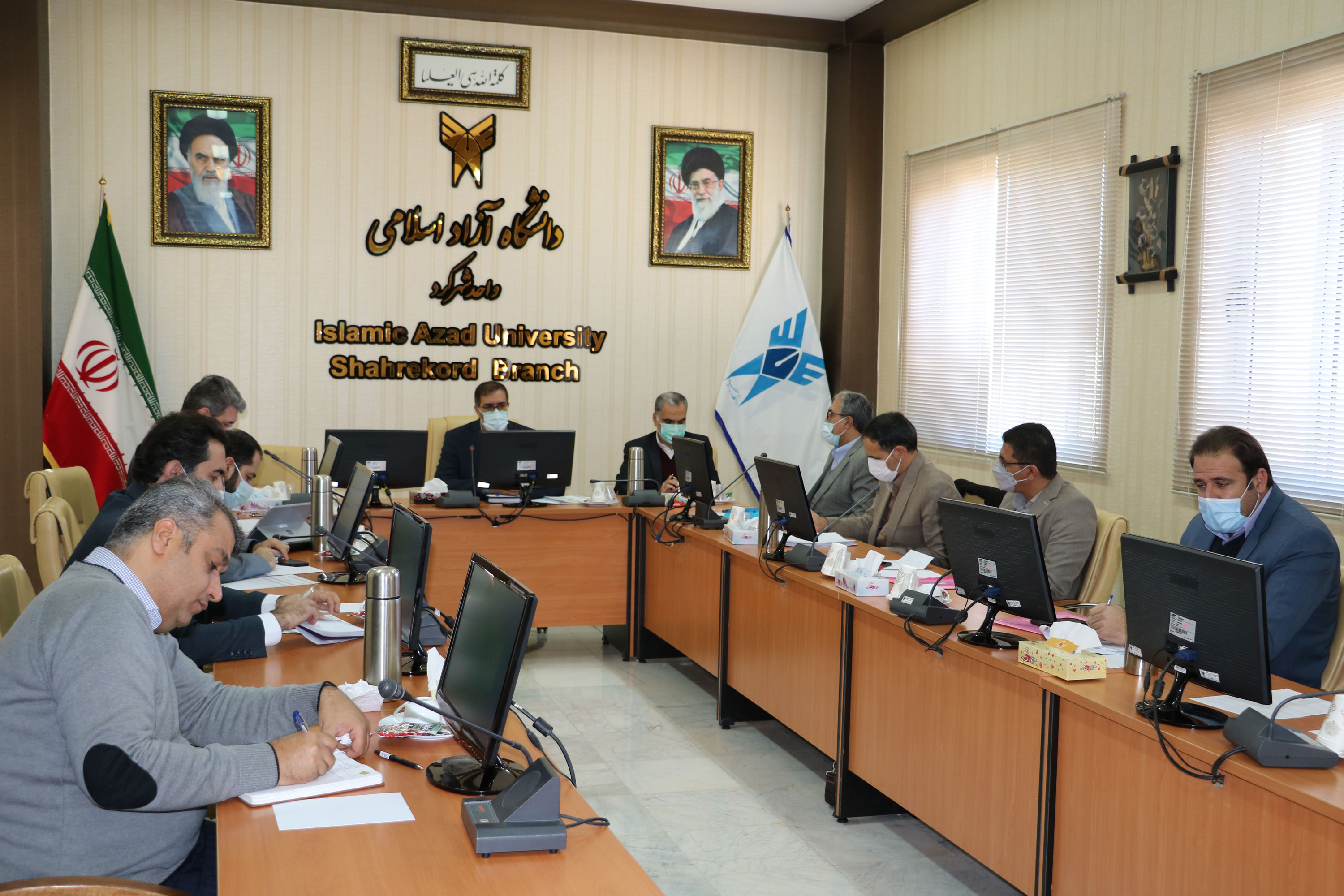 بررسی عملکرد و کمک به حل مسائل دانشگاه آزاد اسلامی استان چهارمحال و بختیاری در قالب طرح تابش