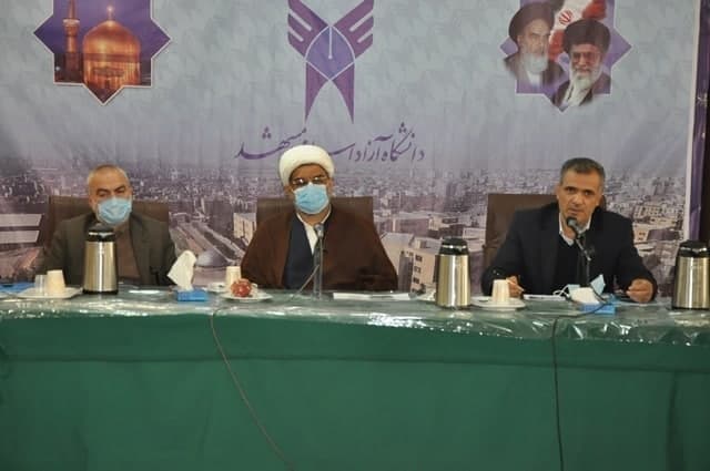 نشست بازخوانی و تبیین بیانیه گام دوم انقلاب اسلامی در دانشگاه آزاد مشهد