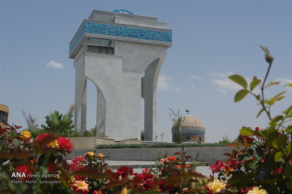 شهدای گمنام دانشگاه آزاد اسلامی واحد همدان