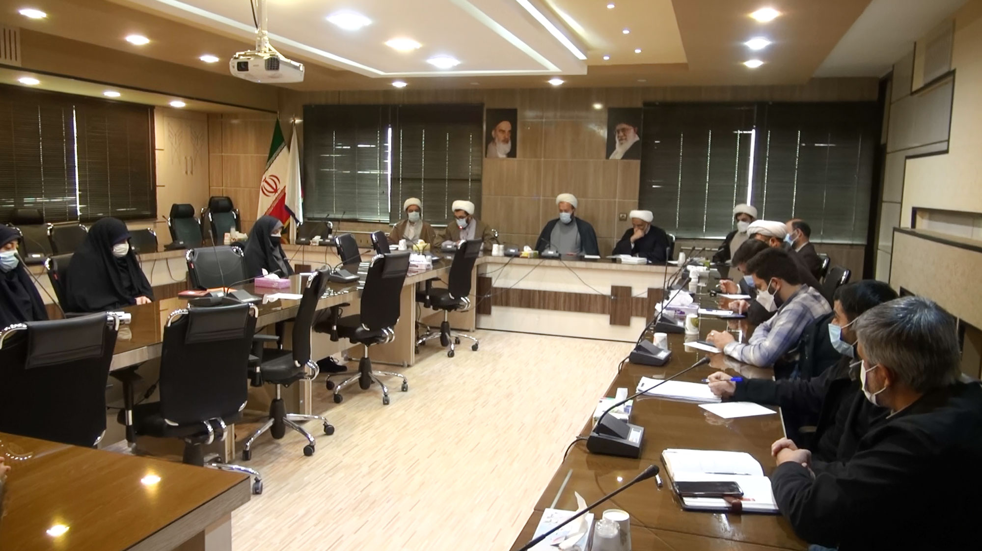 اجرای طرح اندیشه تمدنساز با حضور ۳۲۰ نفر از استادان دانشگاههای استان چهارمحال و بختیاری