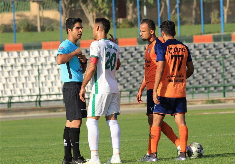 سید علیاصغر مومنی داور فوتبال