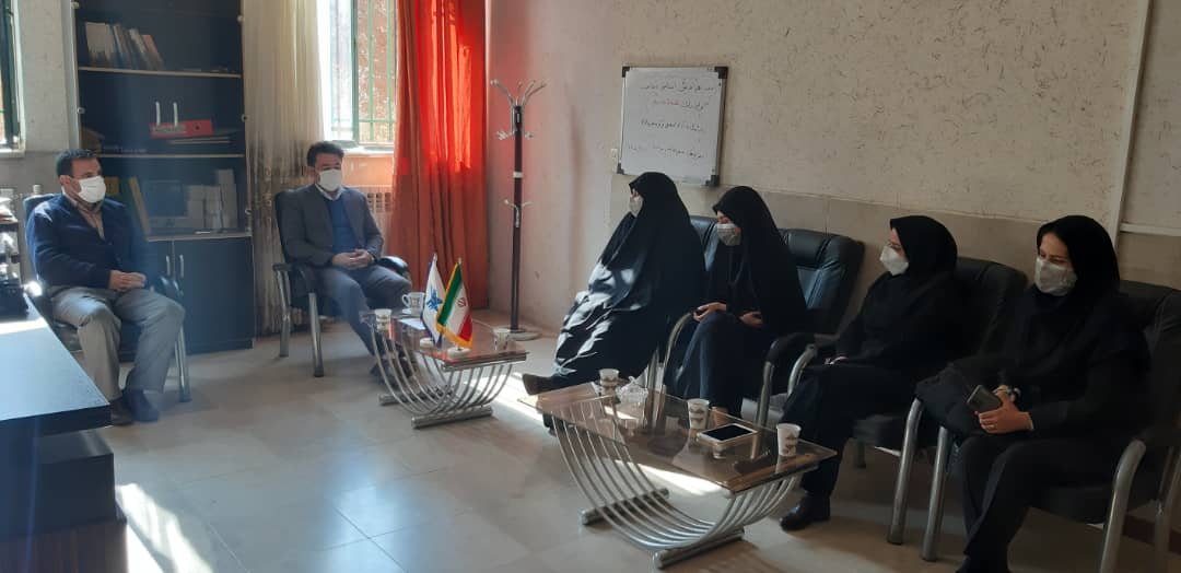 جلسهای با اعضای هئیت علمی و مدیران گروه دانشگاه آزاد اسلامی مرکز سنقر وکلیایی