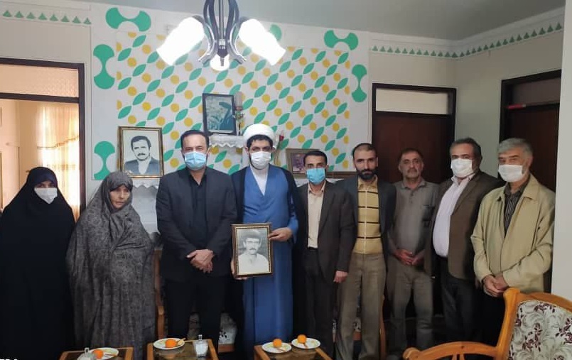 دیدار مسئولان دانشگاه آزاد اسلامی رامسر با خانوادههای شهید