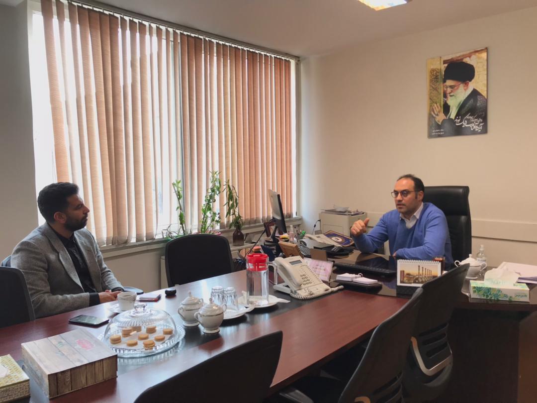 هادی افشار، رئیس امور ورزش و تربیت بدنی شرکت ملی نفت ایران مسعود حیدرزاده مسئول کمیته همگانی فدراسیون بدنسازی