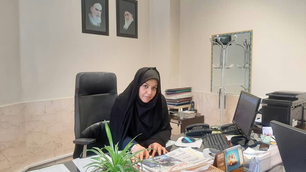 آزاده کریمی