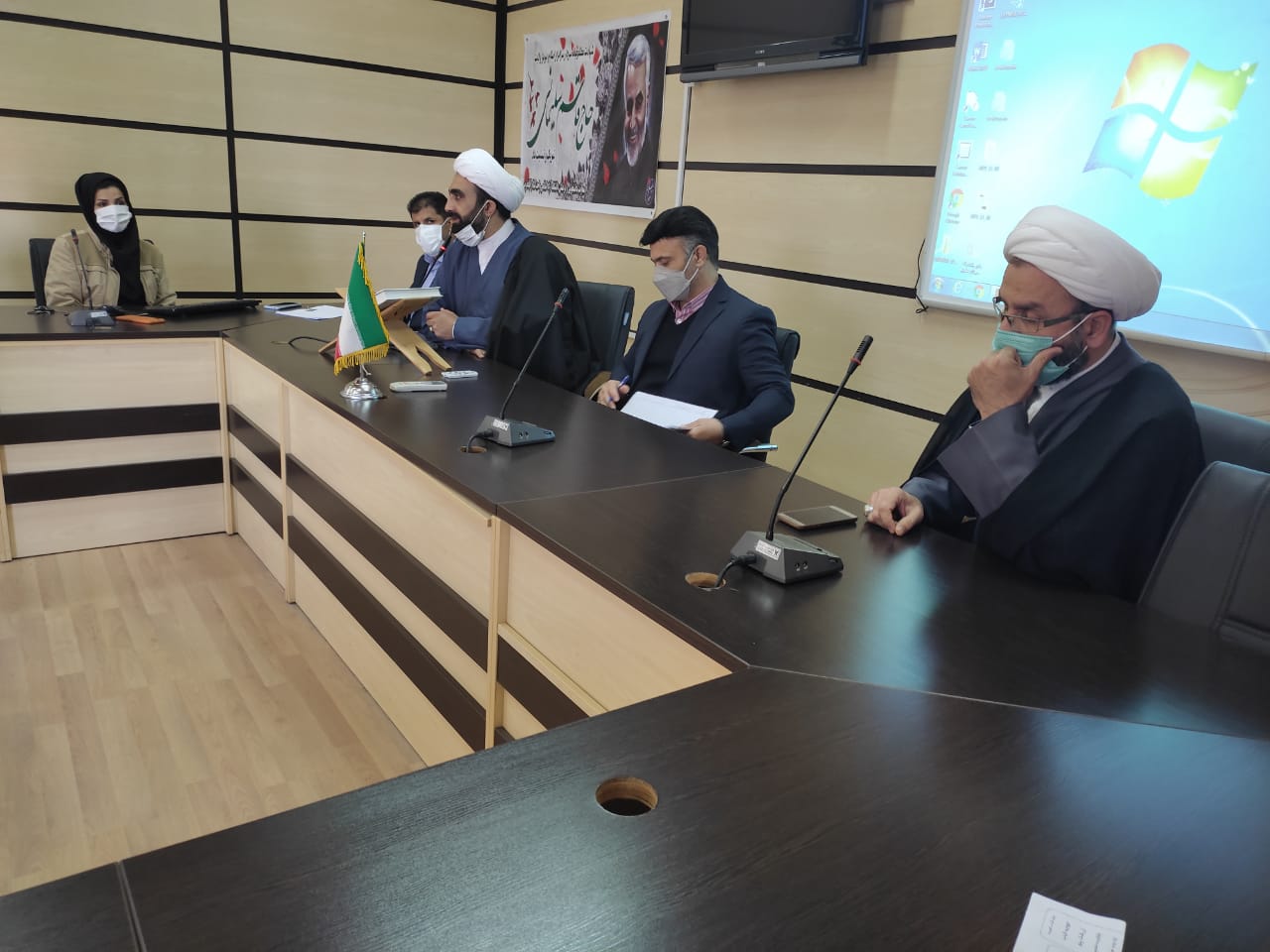 حضور معظمی در نشست هماندیشی استادان در دانشگاه آزاد اسلامی واحد اسلامآباد غرب