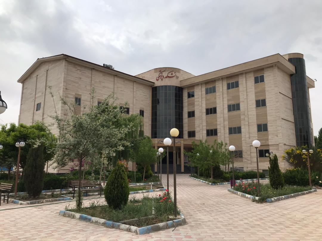 درخشش دانشجوی دانشگاه آزاد اسلامی شهیدحاج قاسم سلیمانی در آزمون جامع پیش کارورزی