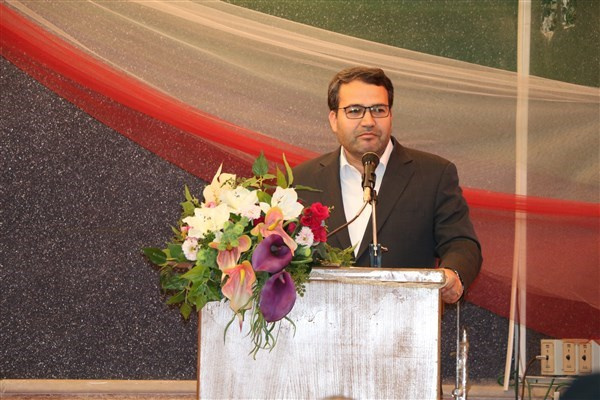 رئیس دانشگاه یادگار