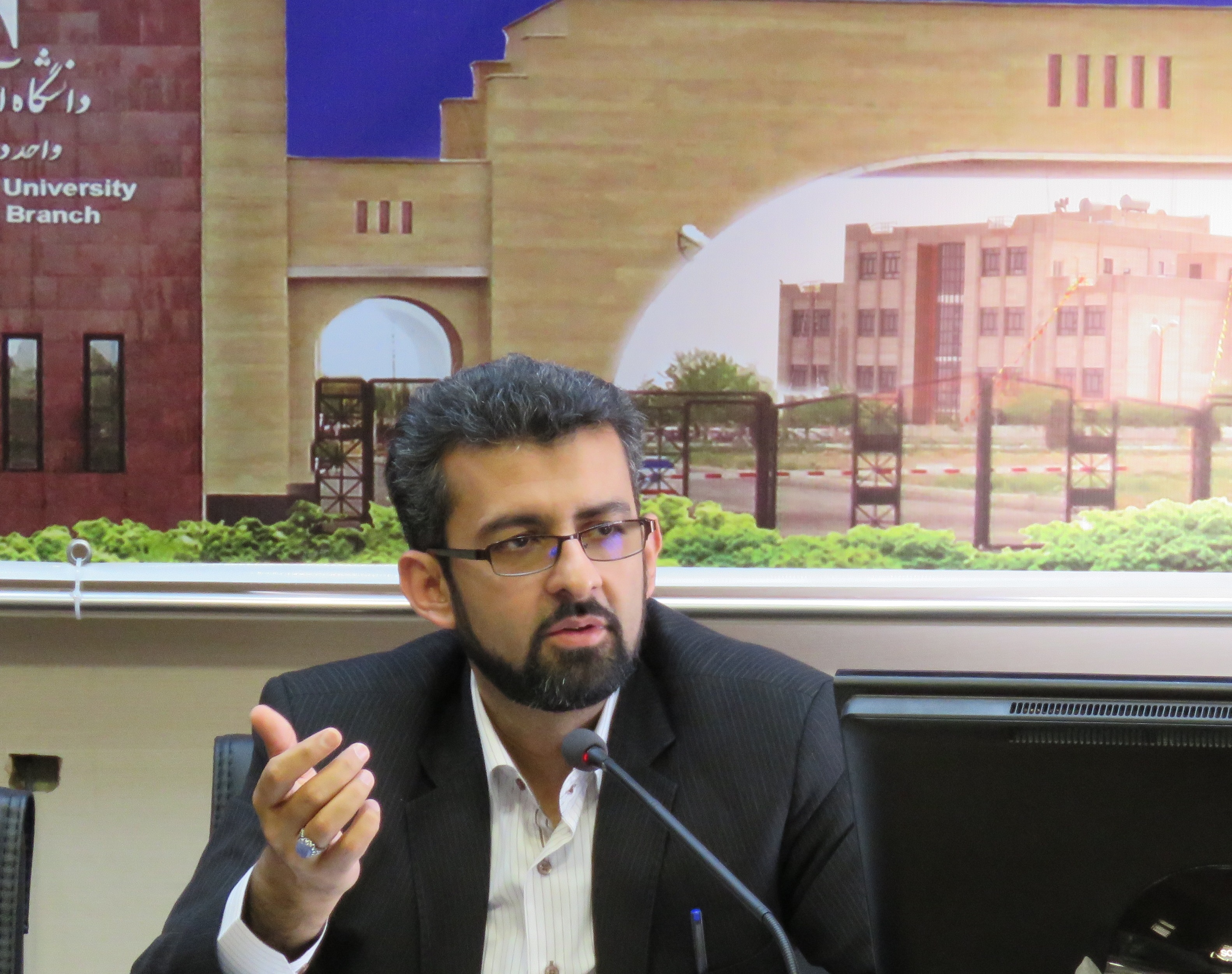 محمد باقری مسئول سازمان بسیج اساتید استان اصفهان