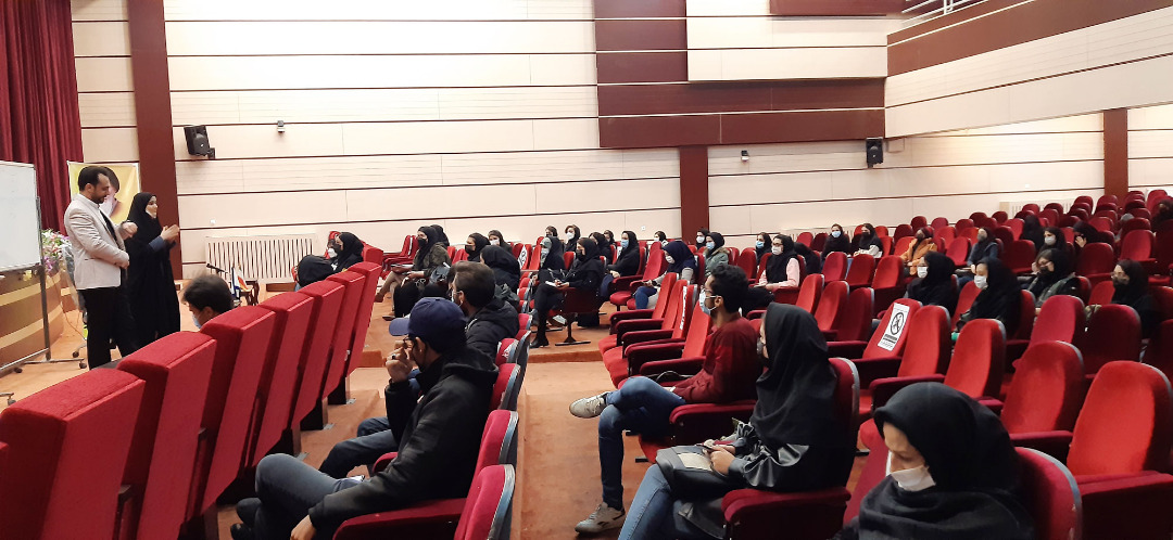 کارگاه حضوری فن بیان و گویندگی