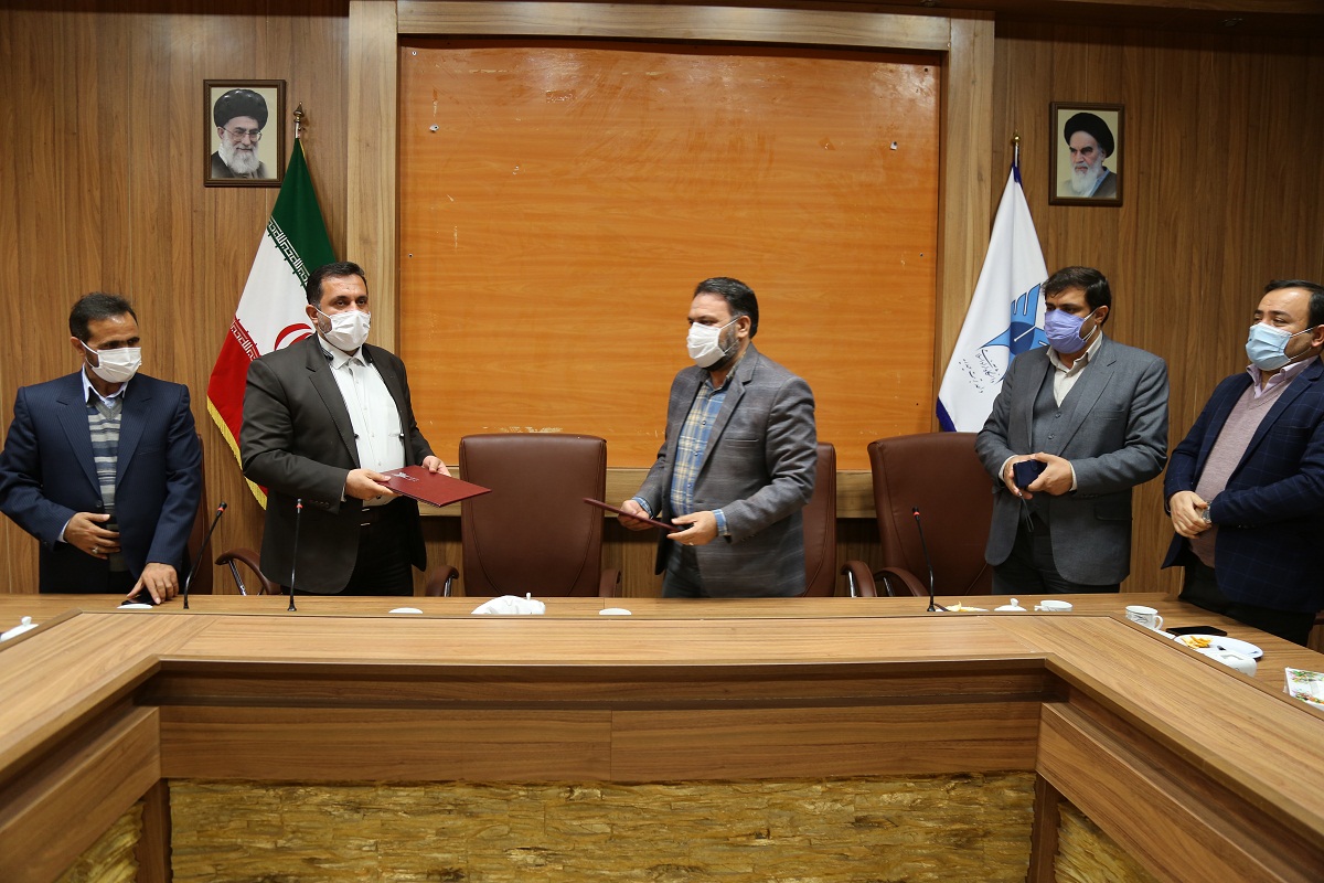 امضای تفاهمنامه بین دانشگاه آزاد و آموزش و پرورش