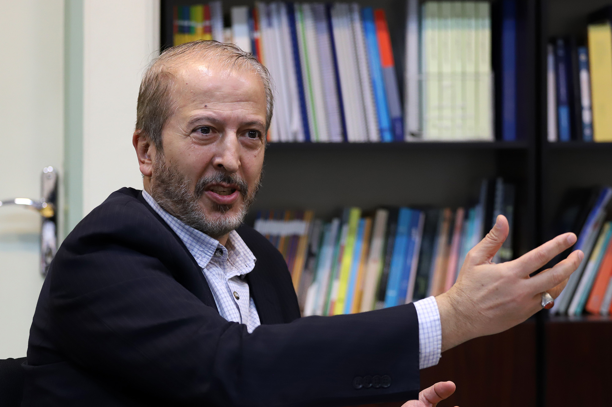فرهاد دانشجو رئیس دانشگاه تربیت مدرس