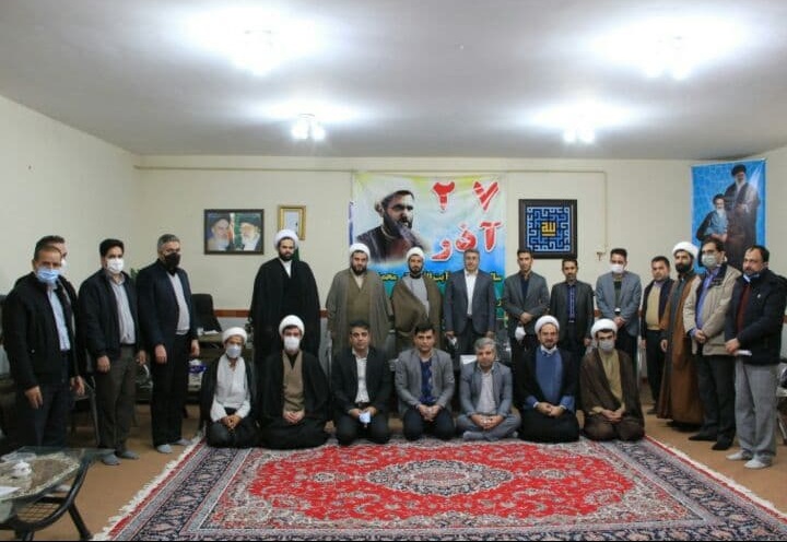 برگزاری نشست وحدت حوزه و دانشگاه با حضور دانشگاهیان دانشگاه آزاد اسلامی صحنه
