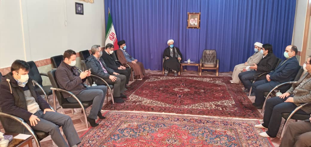 وحدت حوزه و دانشگاه در آذرشهر