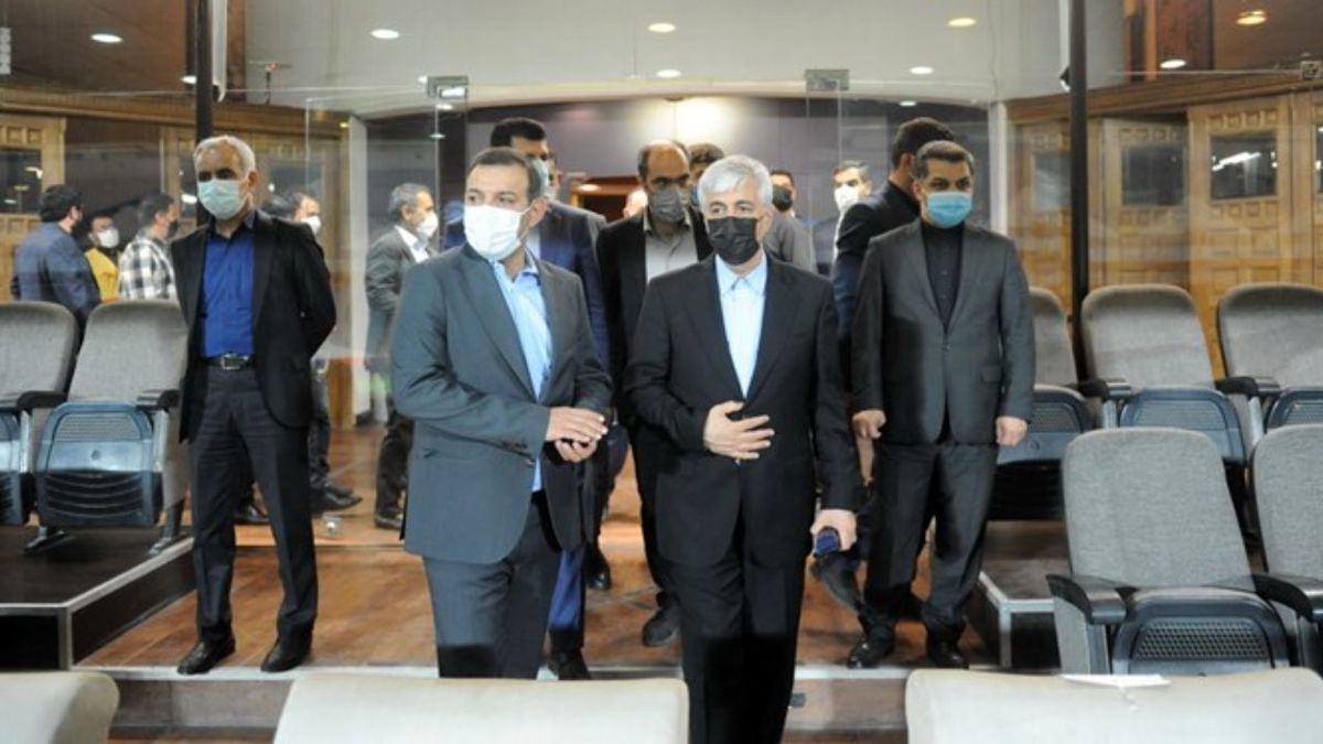 عزیزی خادم