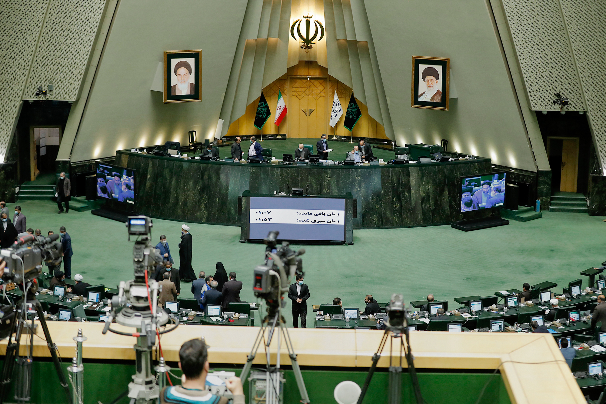 سوال نمایندگان مجلس از وزیر کار و امور اجتماعی