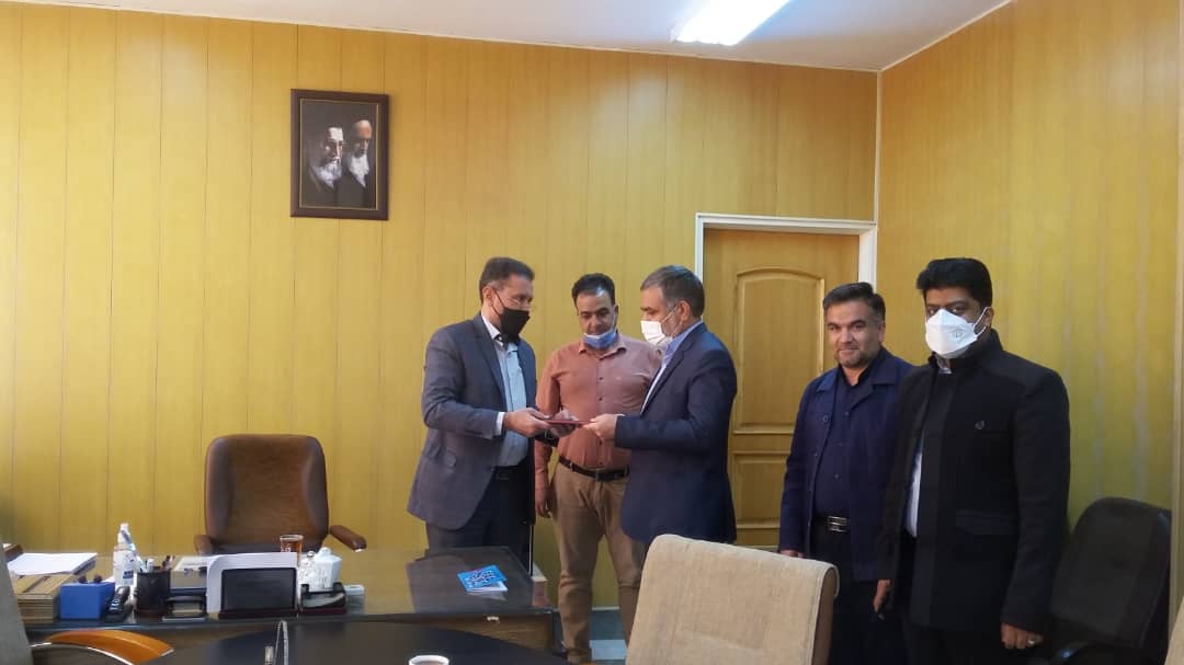 تفاهمنامه همکاری بین دانشگاه آزاد اسلامی مبارکه و مدارس سما به امضا رسید