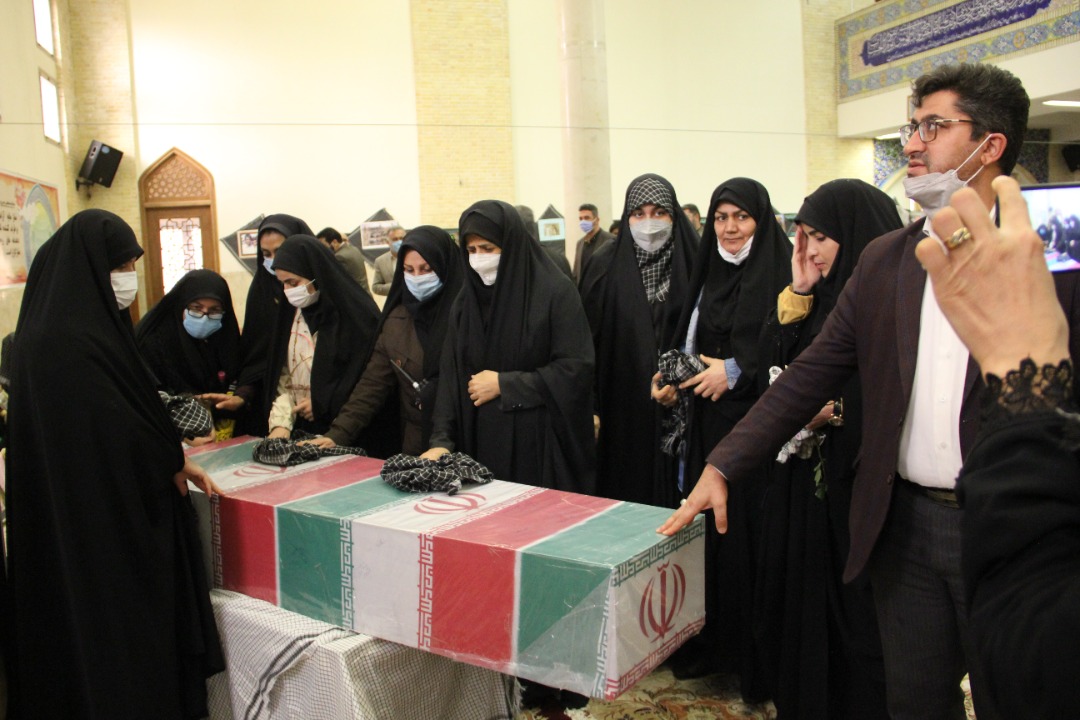 تشییع پیکر شهید گمنام در دانشگاه آزاد اسلامی واحد تاکستان