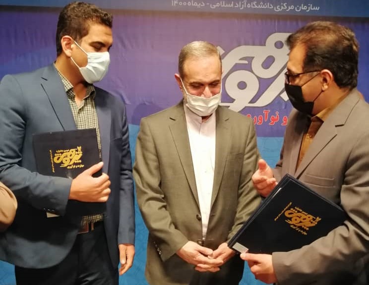انتخاب دبیر مدارس سمای لاهیجان بهعنوان دبیر برتر پژوهشی کشور