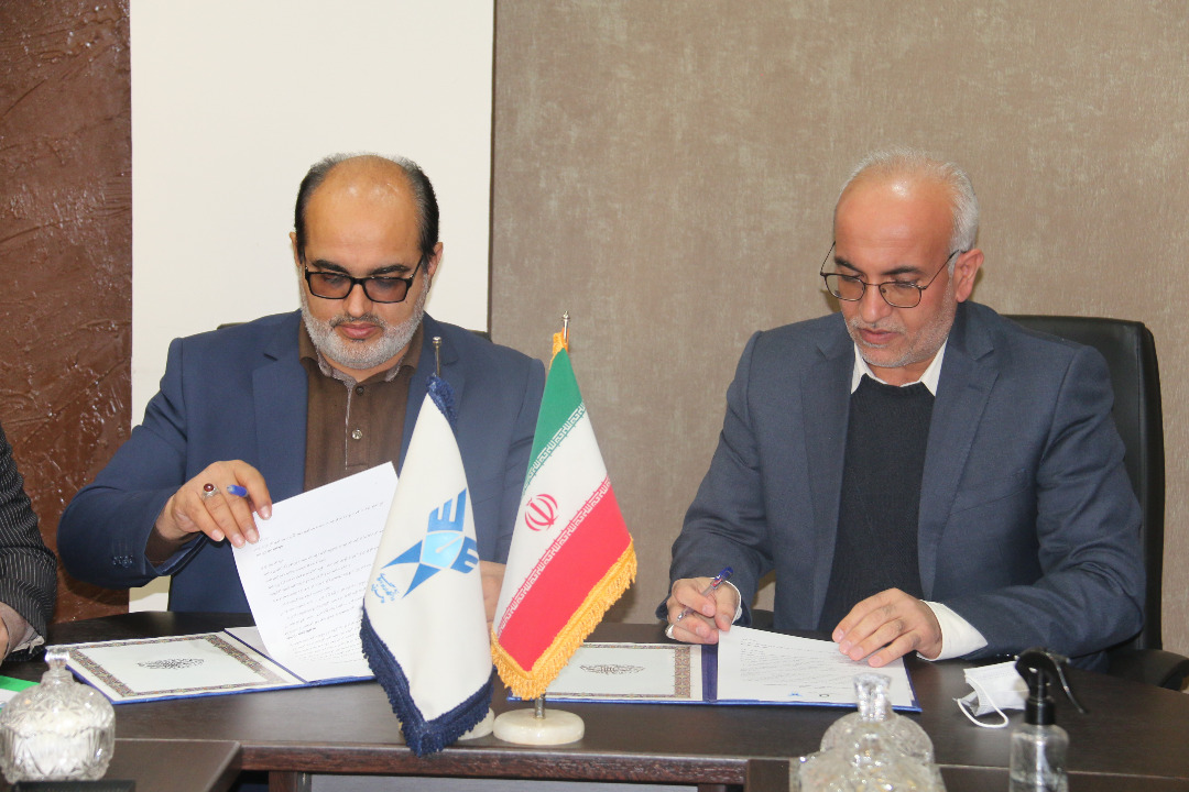 انعقاد تفاهمنامه همکاری بین دانشگاه آزاد اسلامی یزد و بنیاد برکت ستاد اجرایی فرمان امام