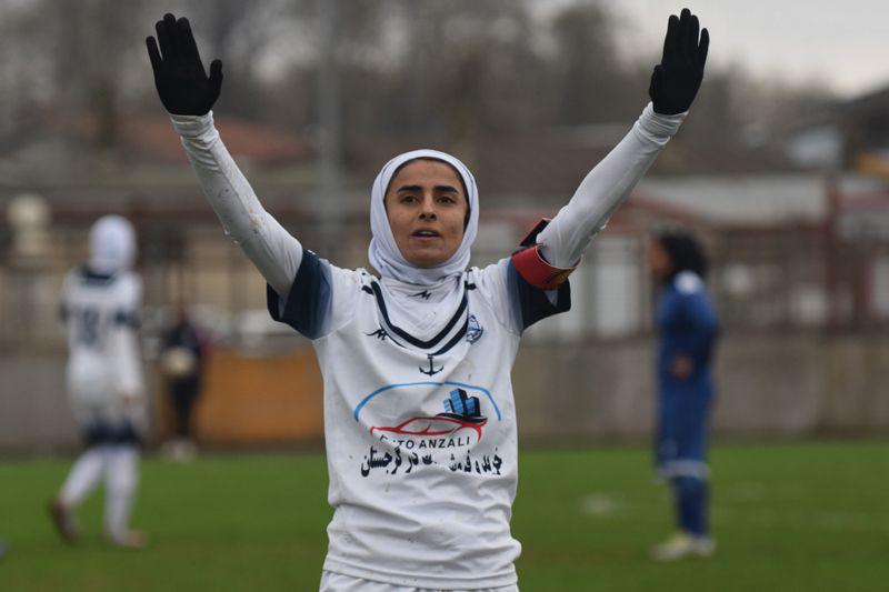 سارا قمی
