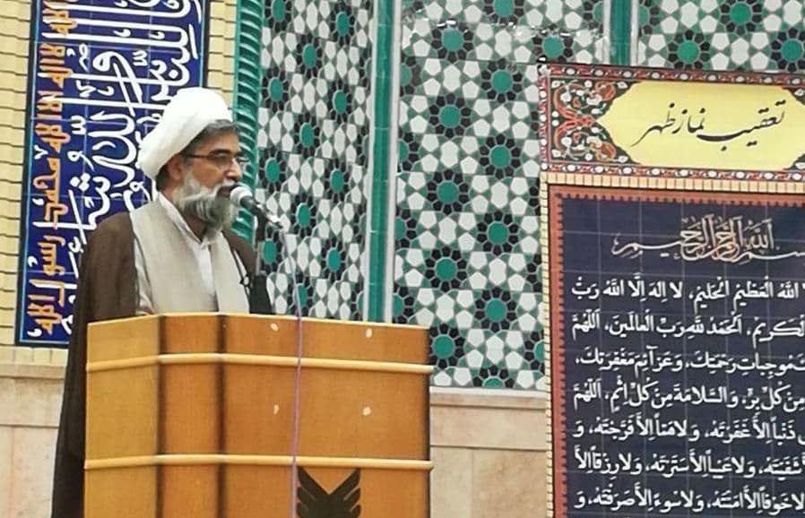 ماشاءالله صدیقی مدیر فرهنگی دانشگاه آزاد اسلامی واحد کاشان و عضو هیئت امنای آستان مقدس علیبن امام محمدالباقر(ع)