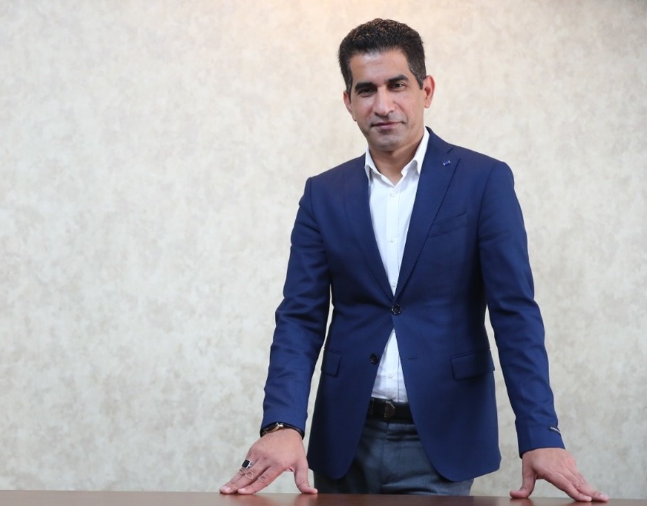 حسن کامرانیفر