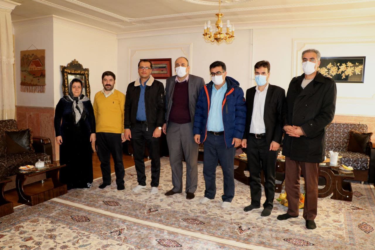 دیدار با خانواده شهدا در مهاباد
