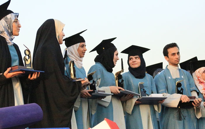 فارغ التحصیلان