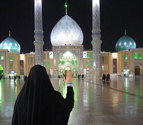زن منتظر