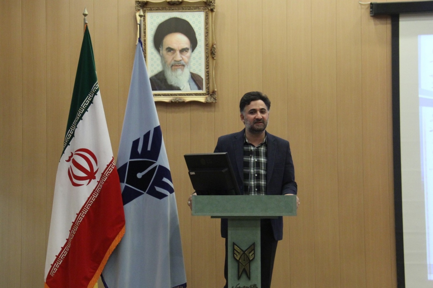 دکتر دهقانی