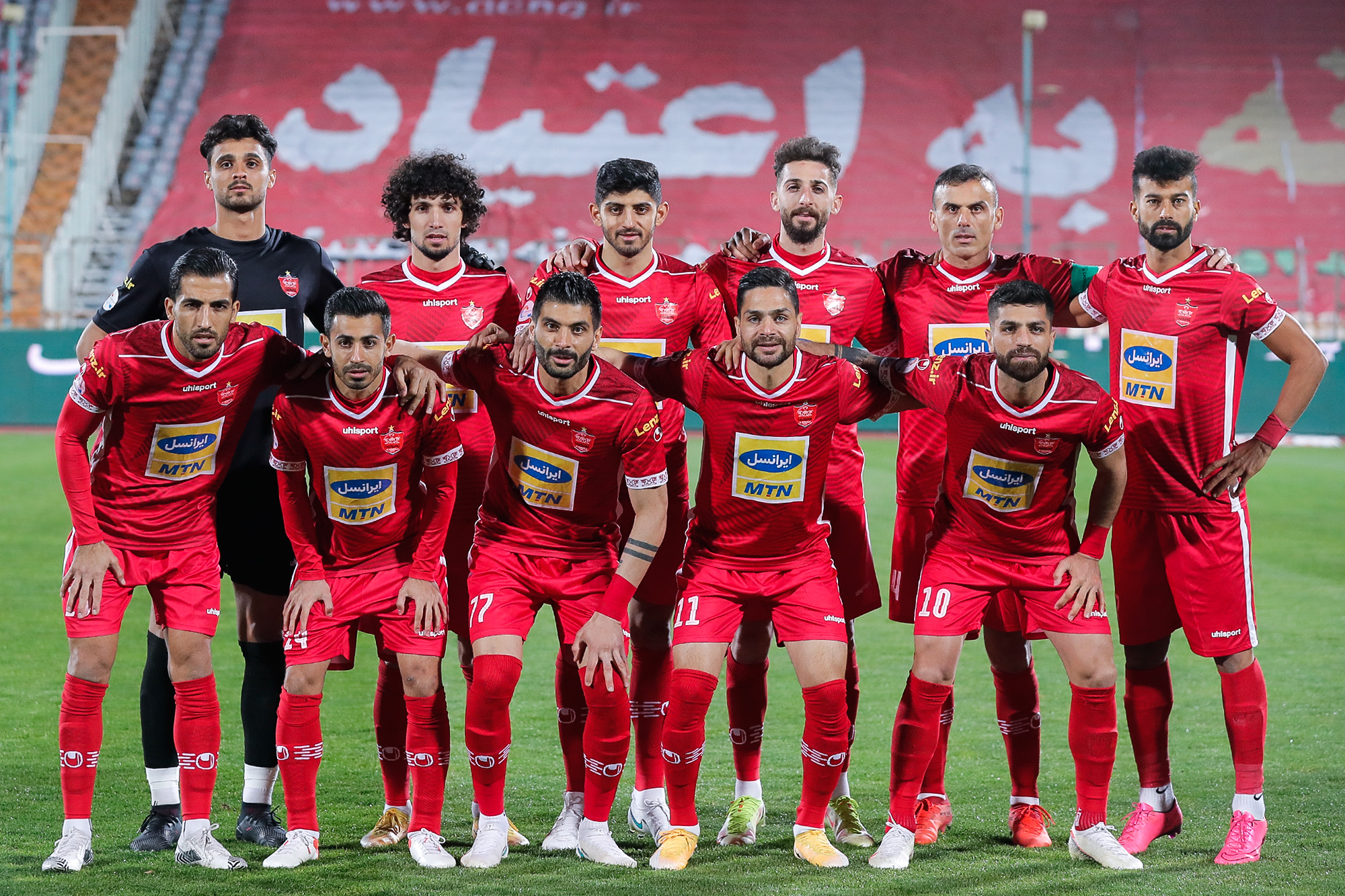 دیدار تیم های پرسپولیس و مس رفسنجان