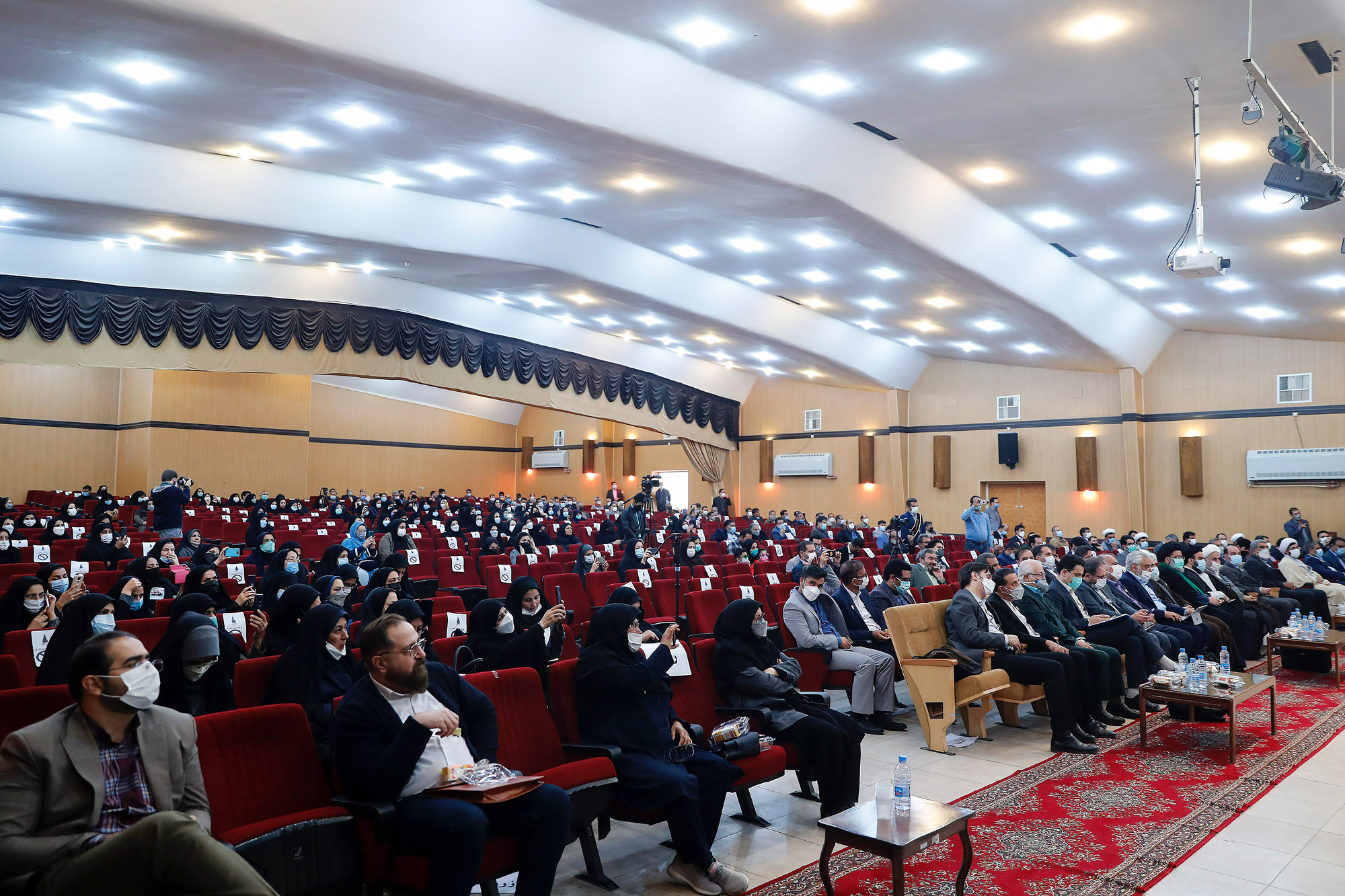 اختتامیه جشنواره شعر سرو با حضور دکتر طهرانچی رئیس دانشگاه آزاد اسلامی