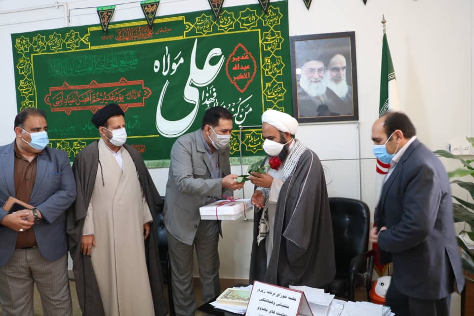 دیدار مسئولان دانشگاه آزاد اسلامی ممسنی با رزمنده و یادگار هشت سال دفاع مقدس