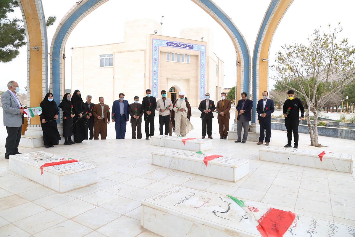 تجلیل از مقام والای شهدا در دانشگاه آزاد اسلامی تربتحیدریه