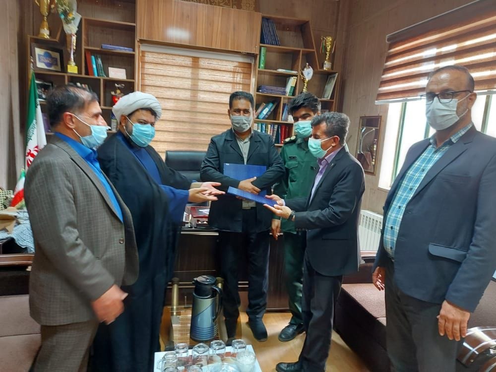 کارمندان دانشگاه آزاد اسلامی ممسنی