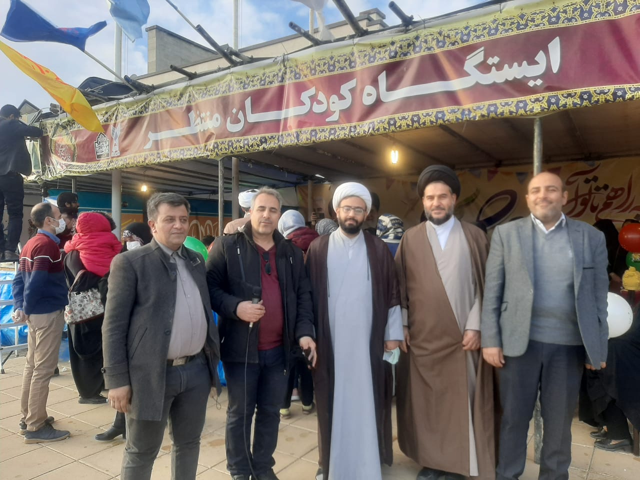 ترویج و تبیین فرهنگ انتظار و مهدویت در موکب ۳۱۳ مترمربعی دانشگاه آزاد اسلامی ملارد