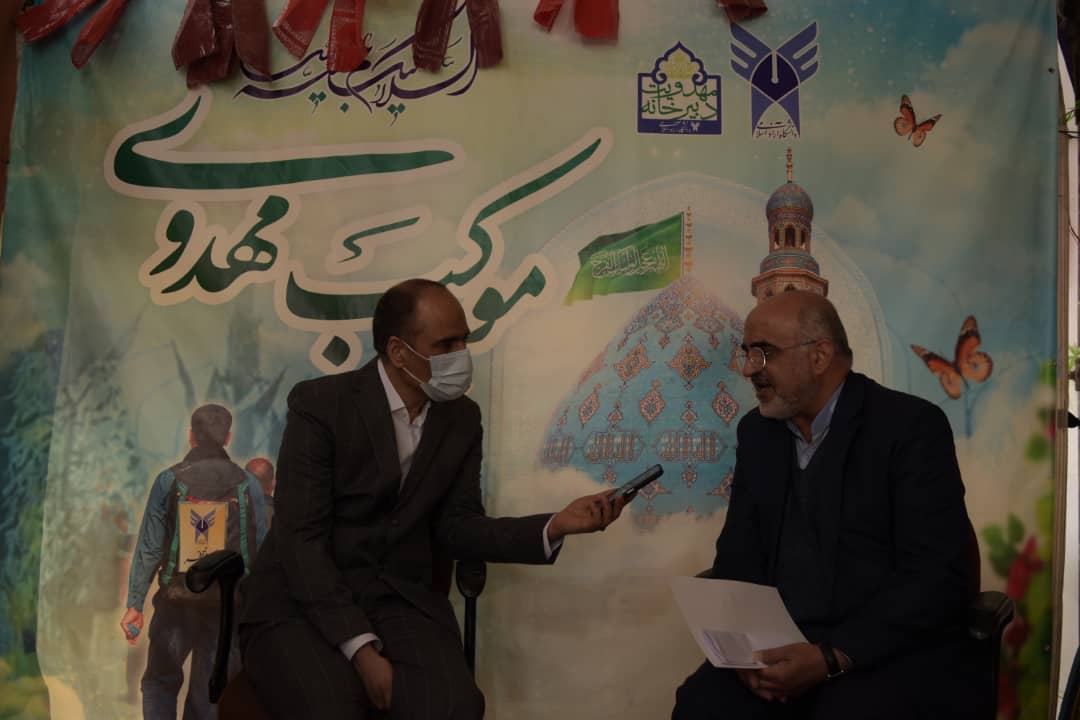 احمد آذین