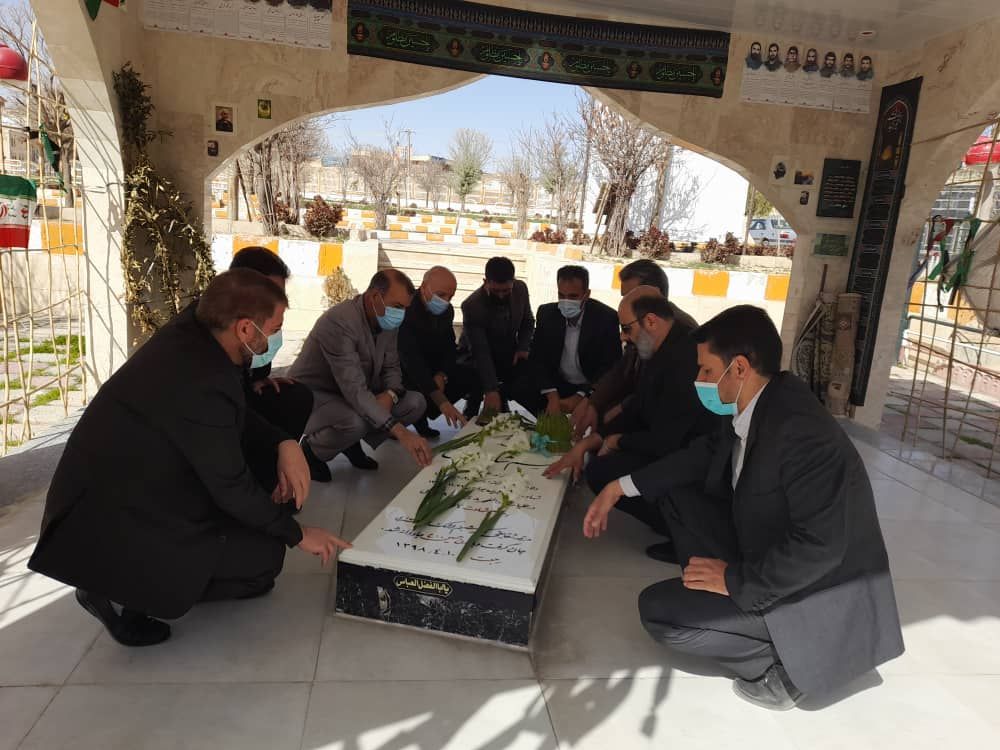 تجدید میثاق دانشگاهیان دانشگاه آزاد اسلامی ایلام با شهید قاسم شاه‌ولدی