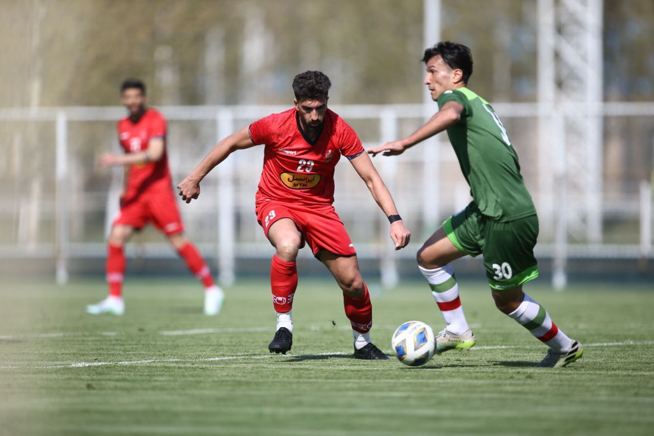دیدار تیم ملی فوتبال امید با پرسپولیس
