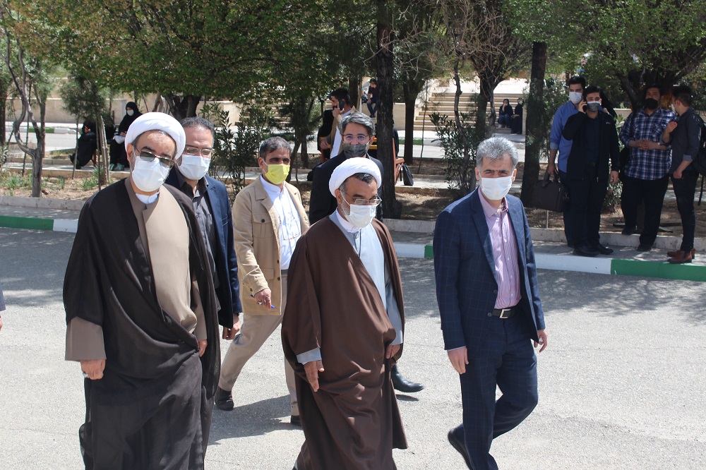 بازدید حجت الاسلام خسروپناه ازدانشگاه آزاد اسلامی قم
