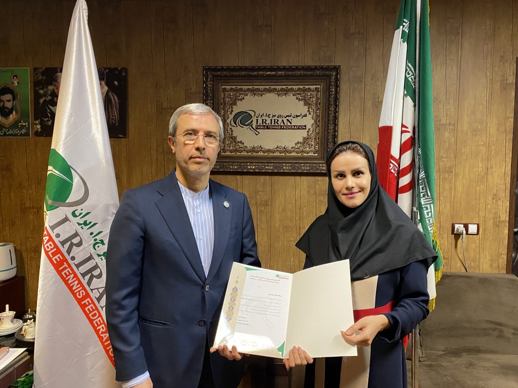 نسیم رنجبر سرمربی تیم ملی تنیس روی میز جوانان دختر مهرداد علی قارداشی رئیس فدراسیون