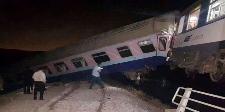 4444