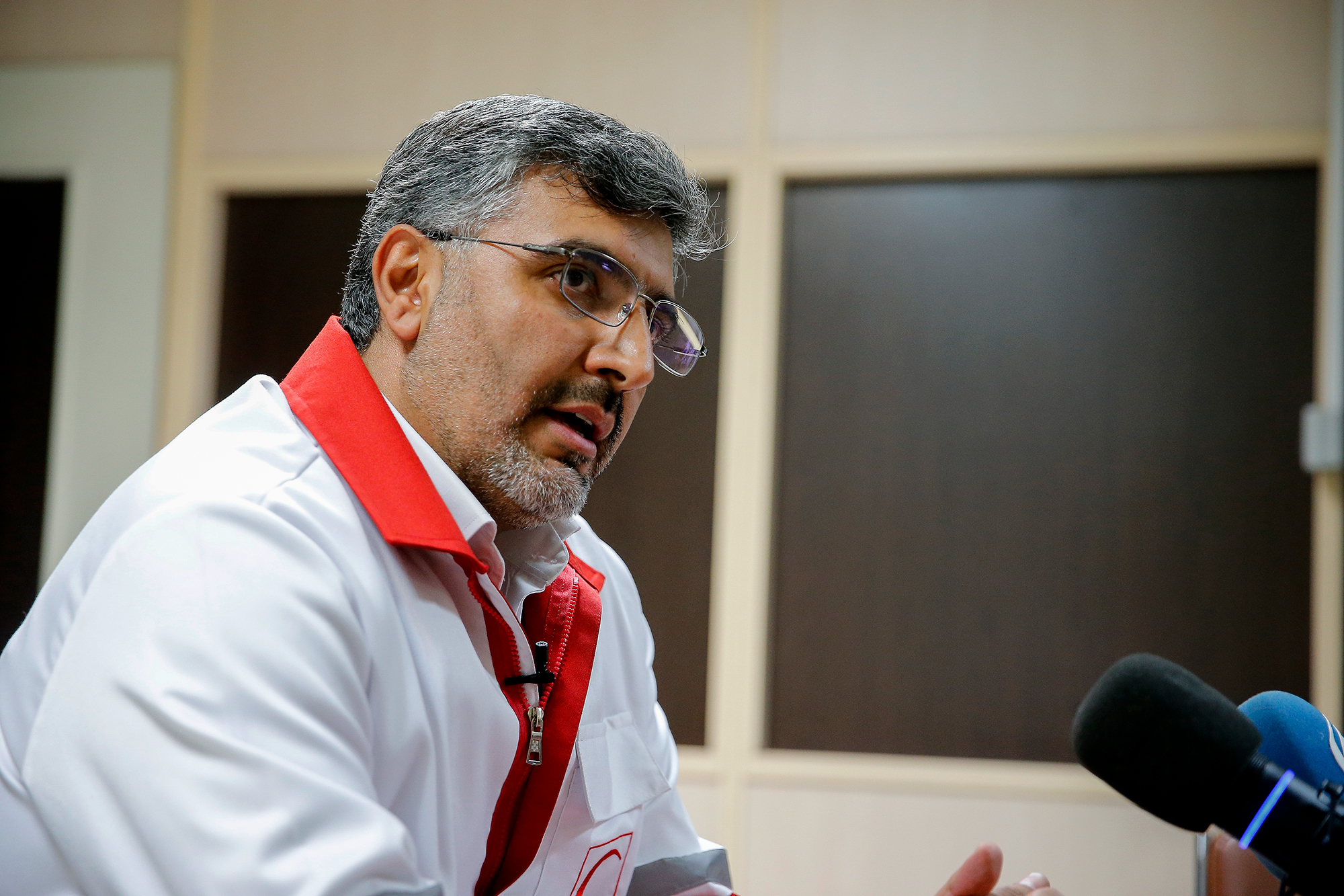بازدید رییس جمعیت داوطلبان هلال احمر