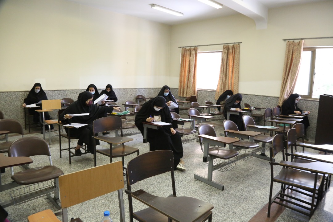 برگزاری آزمون استخدامی با حضور ۹۴۴ داوطلب در واحد یادگار امام(ره)