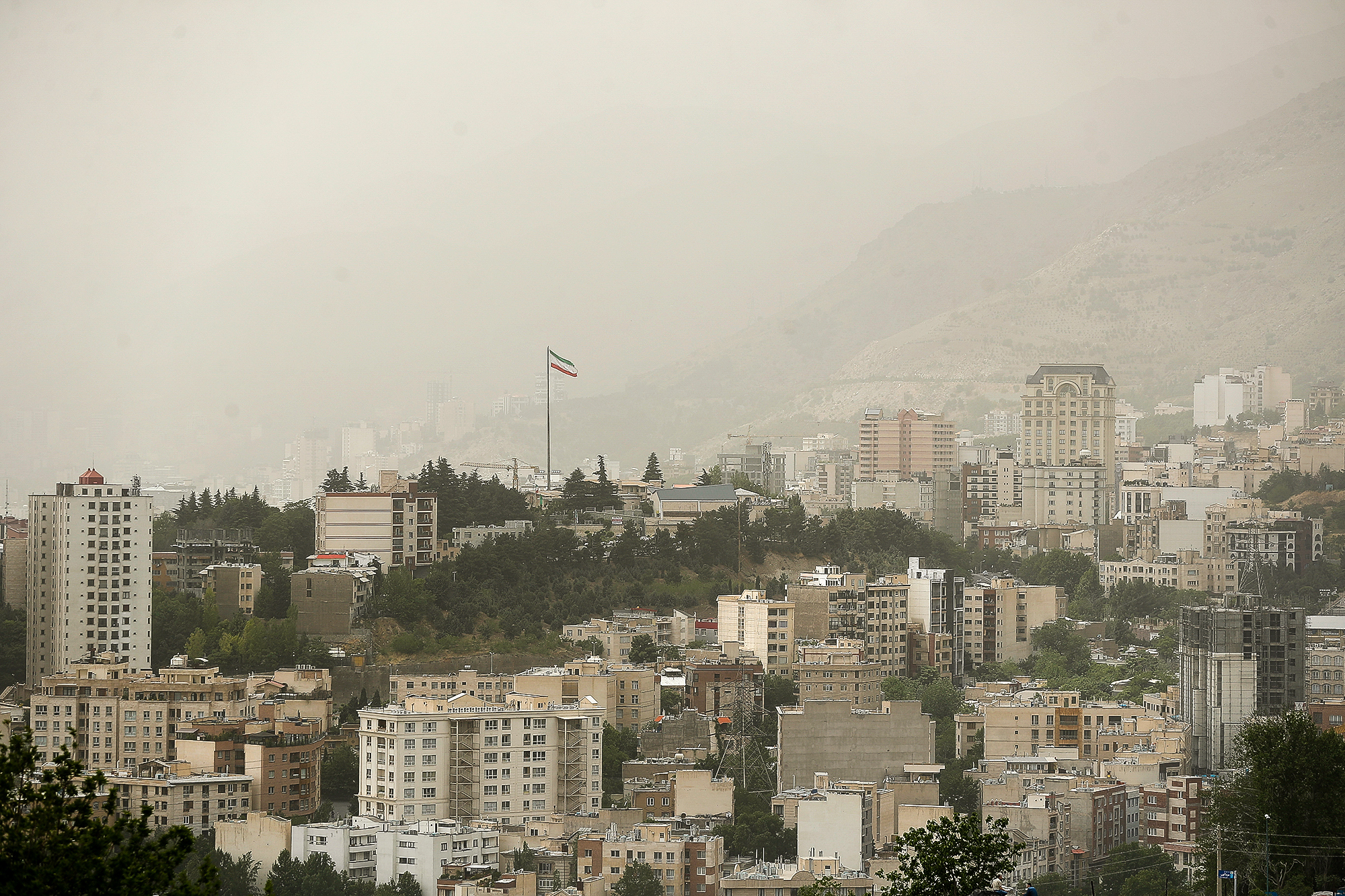 آلودگی هوای تهران در اثر ریزگردها و گرد و غبار