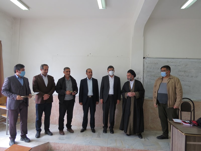 قدردانی از استادان دانشگاه آزاد ماکو