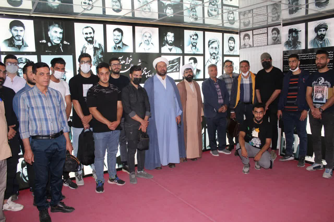 بازدید دانشجویان واحد اصفهان از نمایشگاه والشمس