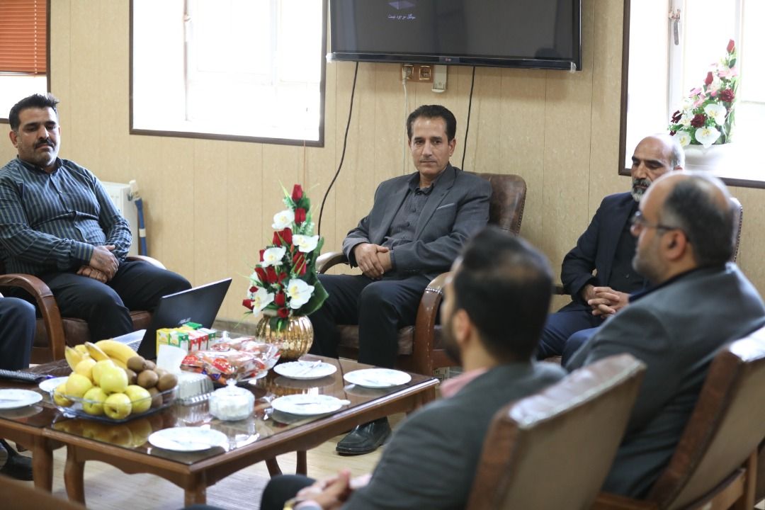 لزوم ایجاد مرکز کارآفرینی در دانشگاه آزاد اسلامی بافق